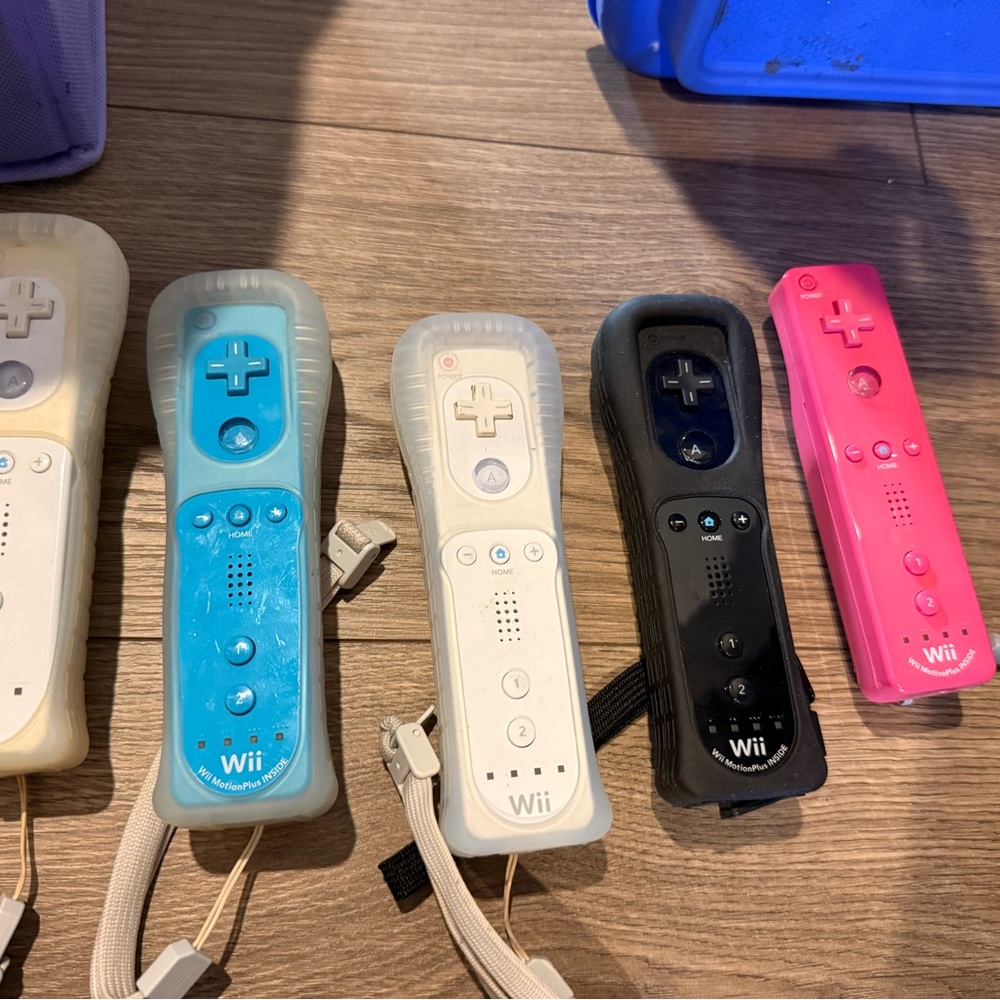 Nintendo Wii Remote Plus – Blue Controller + Black Nunchuk – Tested & Working